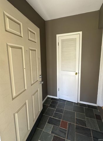 1330 N Kinser Pike, Bloomington, IN 47404