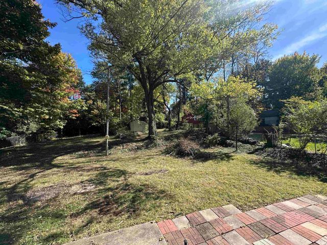 1330 N Kinser Pike, Bloomington, IN 47404