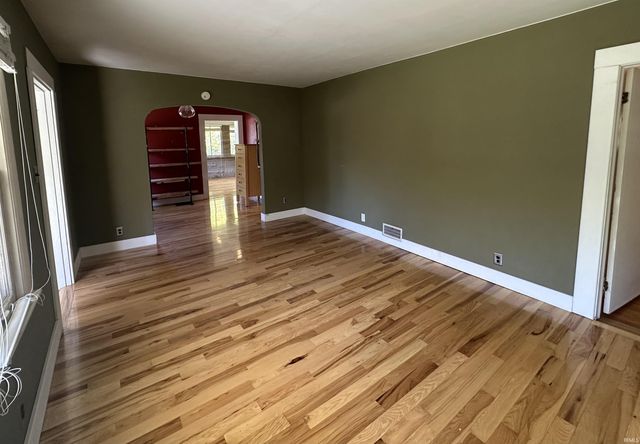 1330 N Kinser Pike, Bloomington, IN 47404