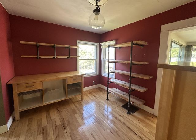 1330 N Kinser Pike, Bloomington, IN 47404