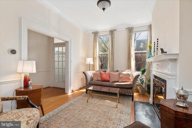 512 INDEPENDENCE AVE SE, Washington, DC 20003