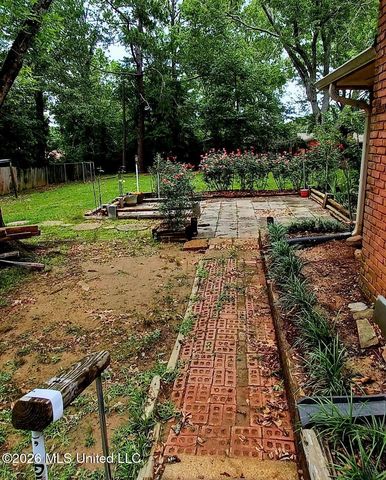 105 Hartfield Place, Clinton, MS 39056