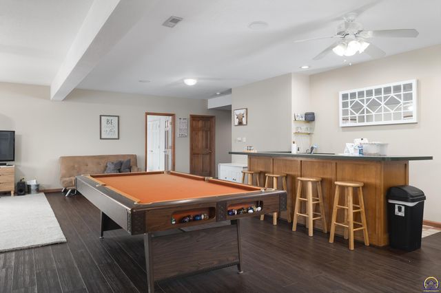 4700 SW Moundview DR, Topeka, KS 66610