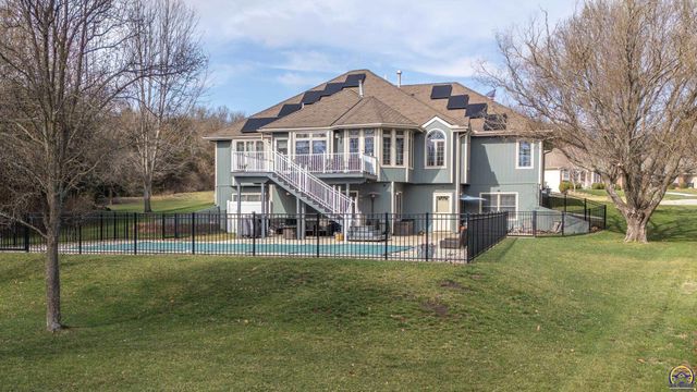 4700 SW Moundview DR, Topeka, KS 66610