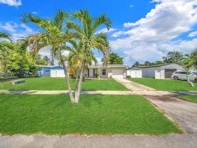 6851 SW 7th Place, North Lauderdale, FL 33068