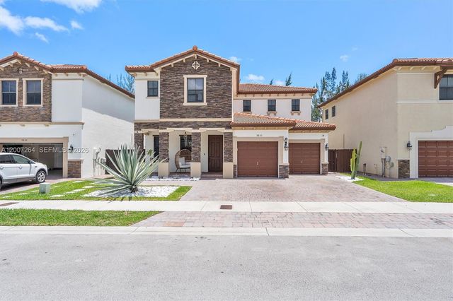 9830 NW 86 TER, Doral, FL 33178