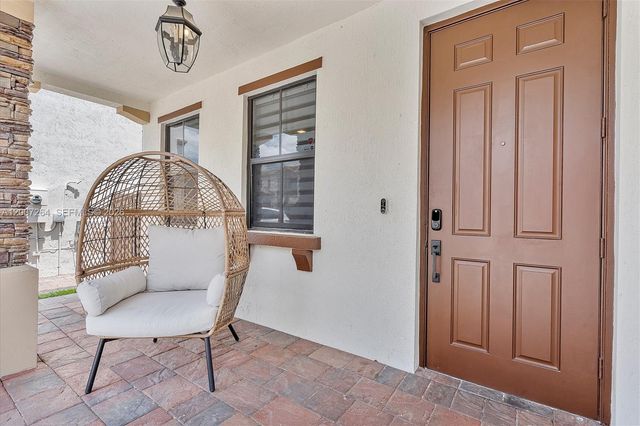 9830 NW 86 TER, Doral, FL 33178