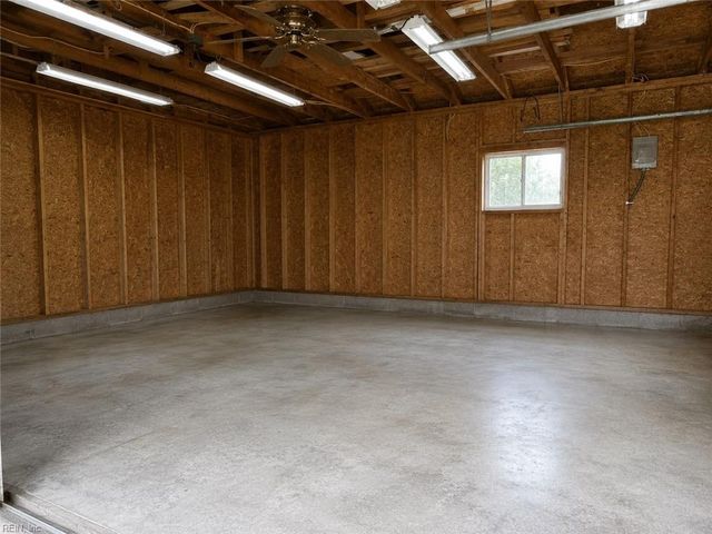 1903 Seward DR, Hampton, VA 23663