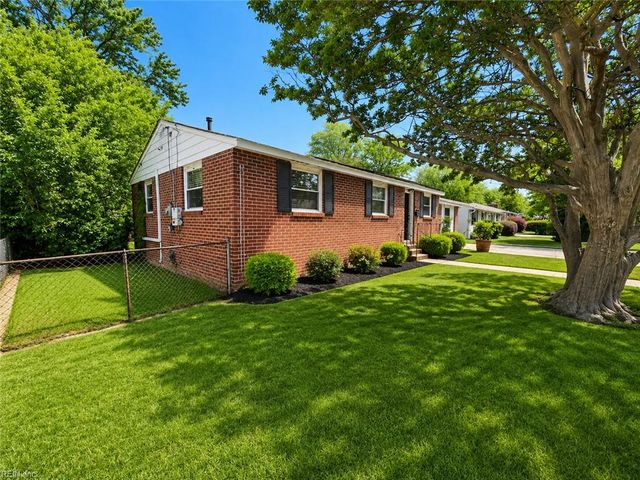 1903 Seward DR, Hampton, VA 23663