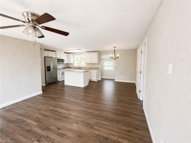 1903 Seward DR, Hampton, VA 23663