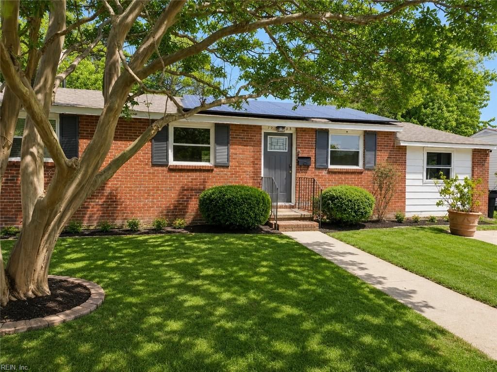 1903 Seward DR, Hampton, VA 23663