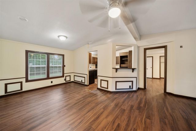 110 Charlies Lane, Trinity, TX 75862