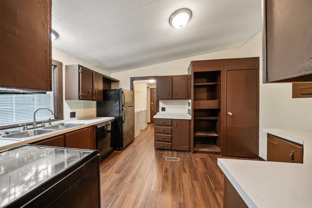 110 Charlies Lane, Trinity, TX 75862