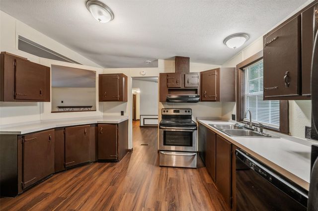110 Charlies Lane, Trinity, TX 75862