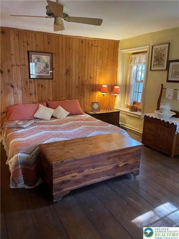 1254 River Road, Upper Mt Bethel Twp, PA 18343