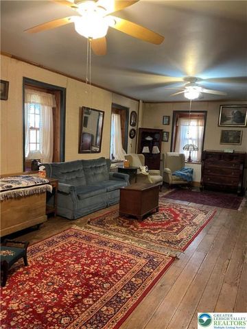 1254 River Road, Upper Mt Bethel Twp, PA 18343