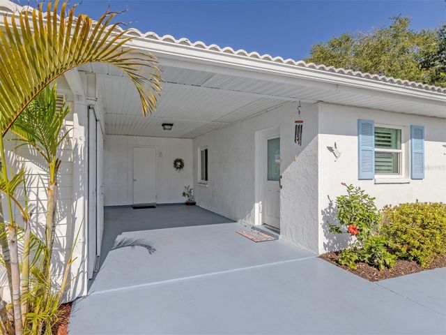 414 CIRCLEWOOD DRIVE H2, Venice, FL 34293