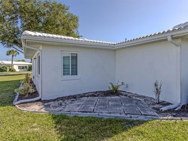 414 CIRCLEWOOD DRIVE H2, Venice, FL 34293