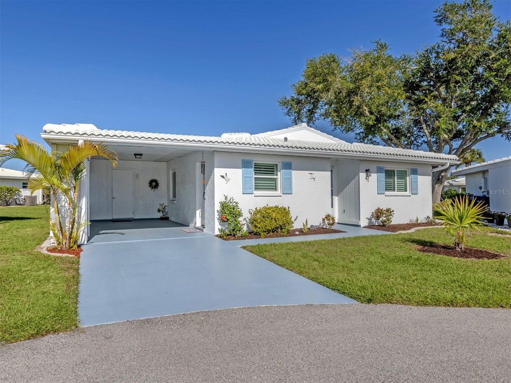 414 CIRCLEWOOD DRIVE H2, Venice, FL 34293