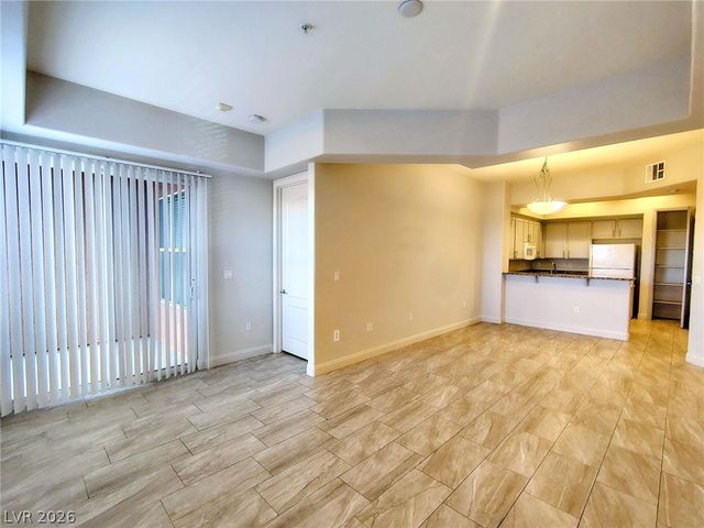 32 East Serene Avenue 104, Las Vegas, NV 89123