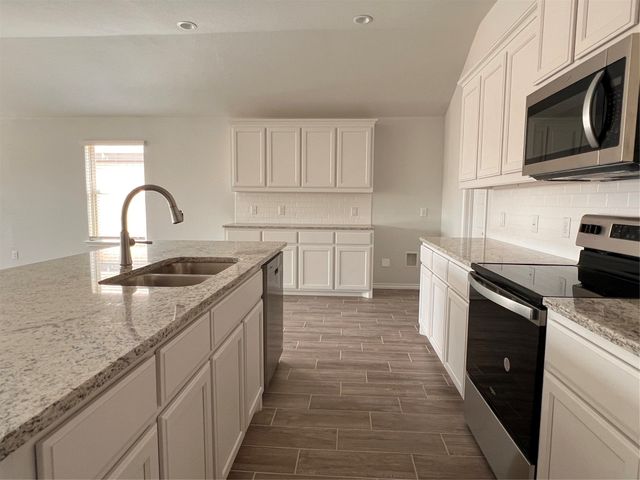 5744 Brookville Drive, Fort Worth, TX 76179
