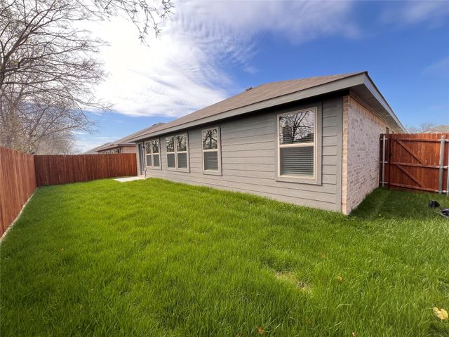 5744 Brookville Drive, Fort Worth, TX 76179