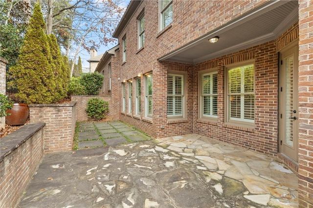 530 Glen Manor Court, Sandy Springs, GA 30328