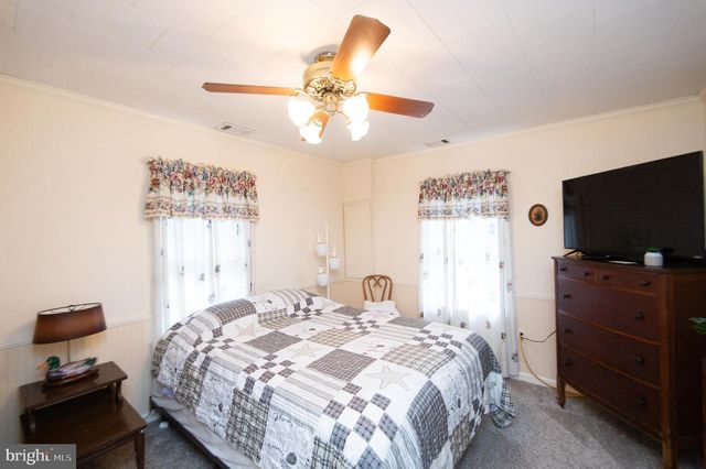 810 SEABREEZE RD, Cambridge, MD 21613