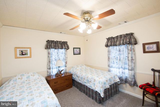 810 SEABREEZE RD, Cambridge, MD 21613