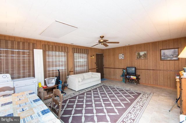 810 SEABREEZE RD, Cambridge, MD 21613