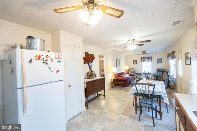 810 SEABREEZE RD, Cambridge, MD 21613