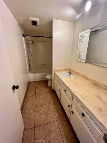 2170 W 230th Street, Torrance, CA 90501