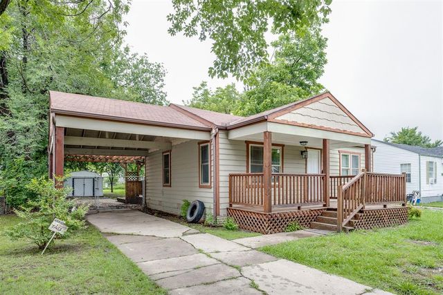 516 E Rickenbacker Drive, Midwest City, OK 73110