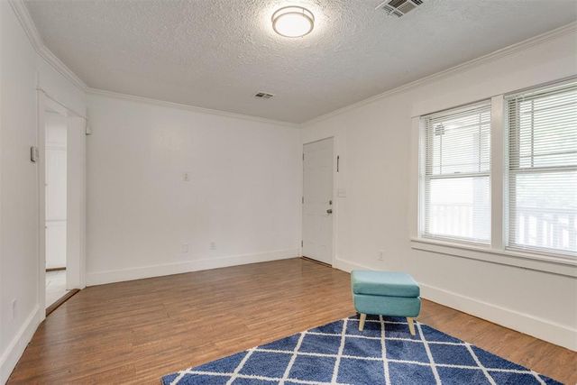 516 E Rickenbacker Drive, Midwest City, OK 73110