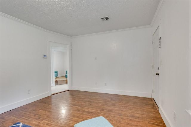 516 E Rickenbacker Drive, Midwest City, OK 73110