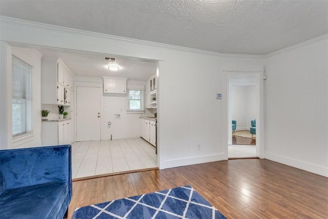 516 E Rickenbacker Drive, Midwest City, OK 73110