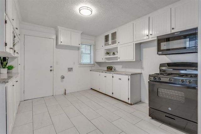 516 E Rickenbacker Drive, Midwest City, OK 73110