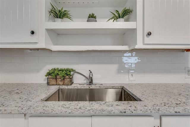 516 E Rickenbacker Drive, Midwest City, OK 73110