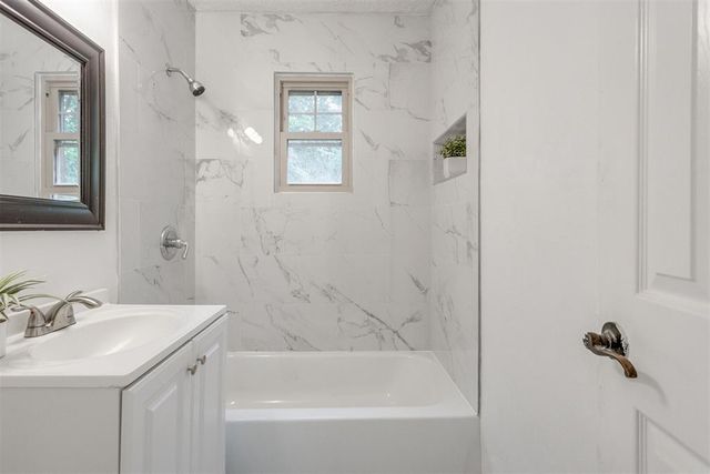 516 E Rickenbacker Drive, Midwest City, OK 73110