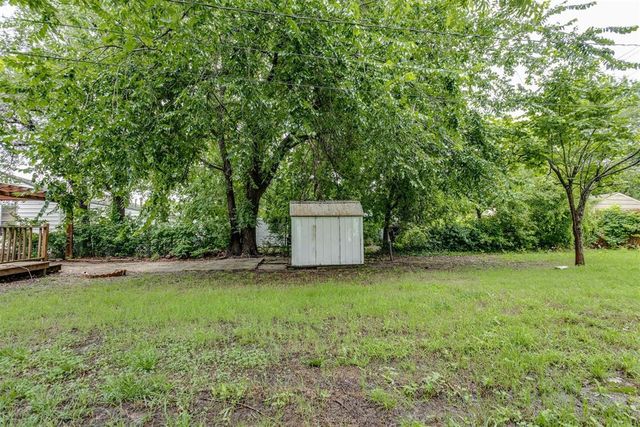 516 E Rickenbacker Drive, Midwest City, OK 73110