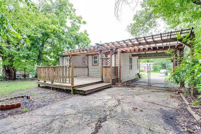 516 E Rickenbacker Drive, Midwest City, OK 73110