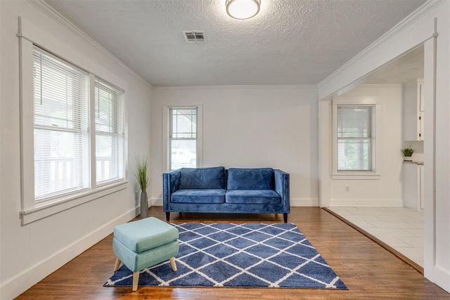 516 E Rickenbacker Drive, Midwest City, OK 73110