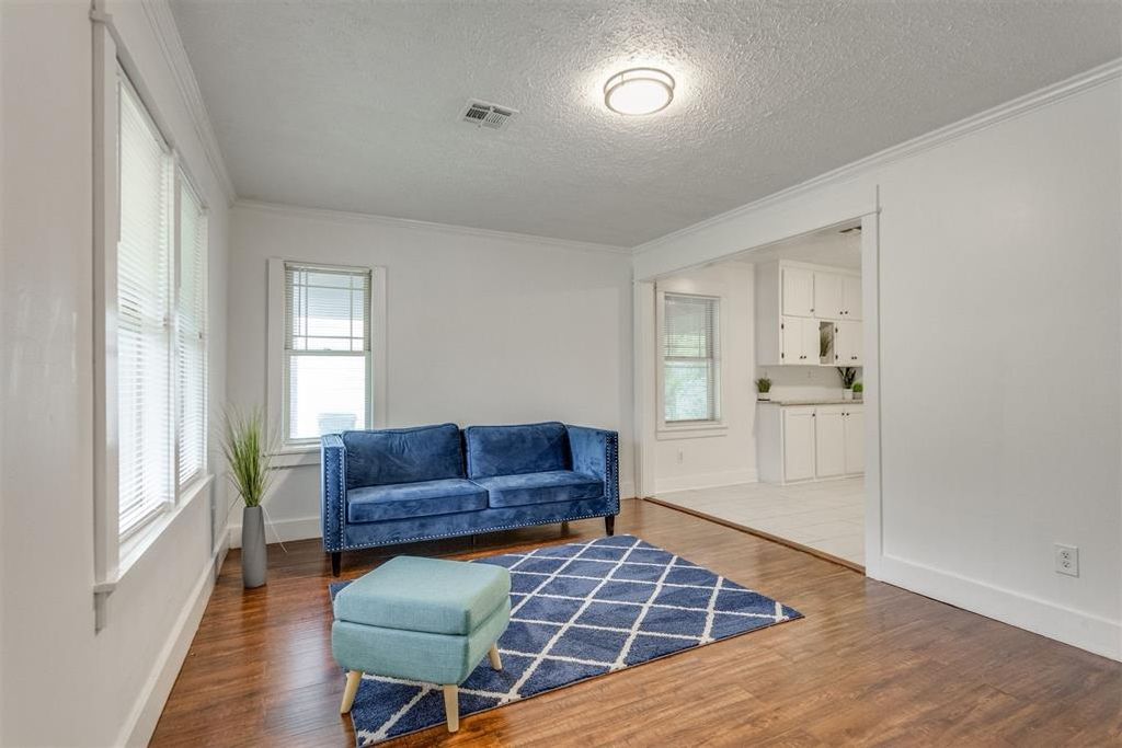 516 E Rickenbacker Drive, Midwest City, OK 73110