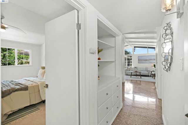 2571 Ocala St, Hayward, CA 94545