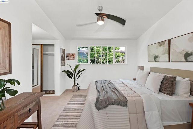 2571 Ocala St, Hayward, CA 94545