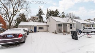 8120 PROSPECT Avenue, Warren, MI 48089