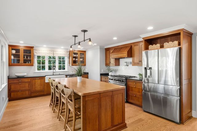 69 Central Street, Newbury, MA 01922