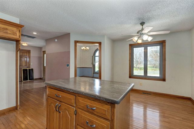 1476 E Peartree Drive, Ozark, MO 65721