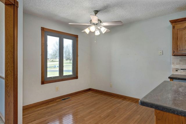 1476 E Peartree Drive, Ozark, MO 65721