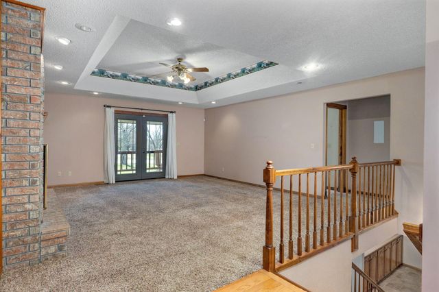 1476 E Peartree Drive, Ozark, MO 65721